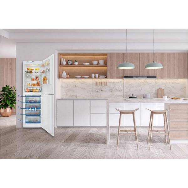 Холодильник з морозильною камерою Snaige RF35SM-S0002E