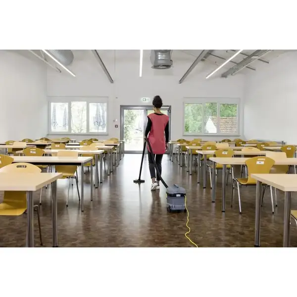 Професійний пилосос Karcher T 11/1 Classic 1.527-197.0