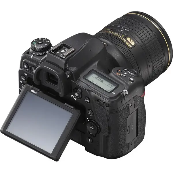 Зеркальный фотоаппарат Nikon D780 body (VBA560AE) (англ. меню)
