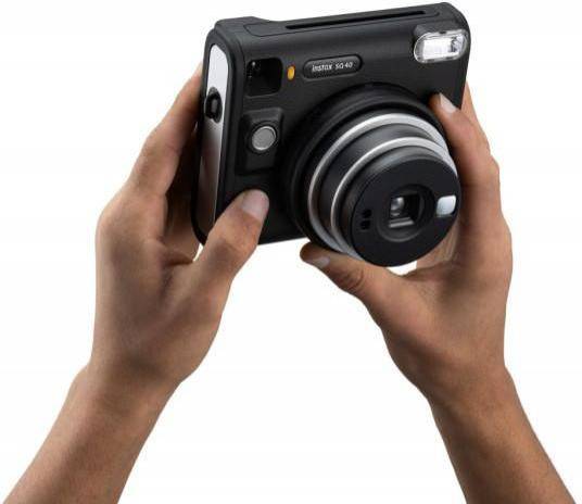 Фотокамера миттєвого друку Fujifilm Instax Square SQ40 Black (16802802)