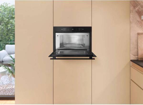 Мікрохвильовка з грилем Whirlpool AMW 6440 FB