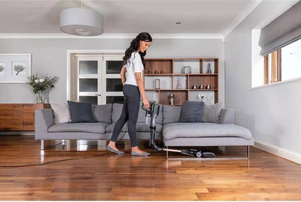 Вертикальний + ручний пилосос (2в1) Shark HZ500EUT