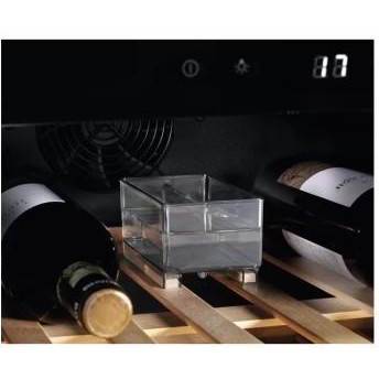 Винна шафа Electrolux EWUS020B5B