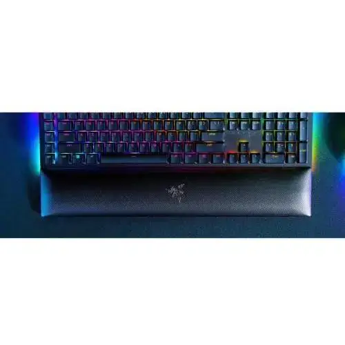 Клавіатура Razer BlackWidow V4 (RZ03-04690100-R3M1)