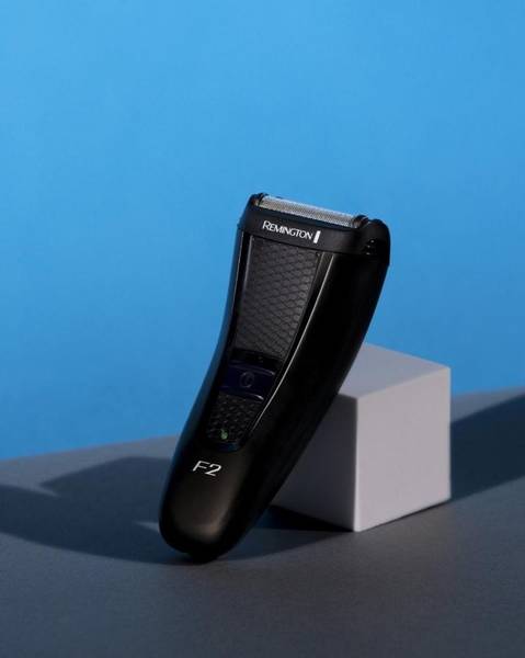 Електробритва чоловіча Remington F2 Style Series F2002