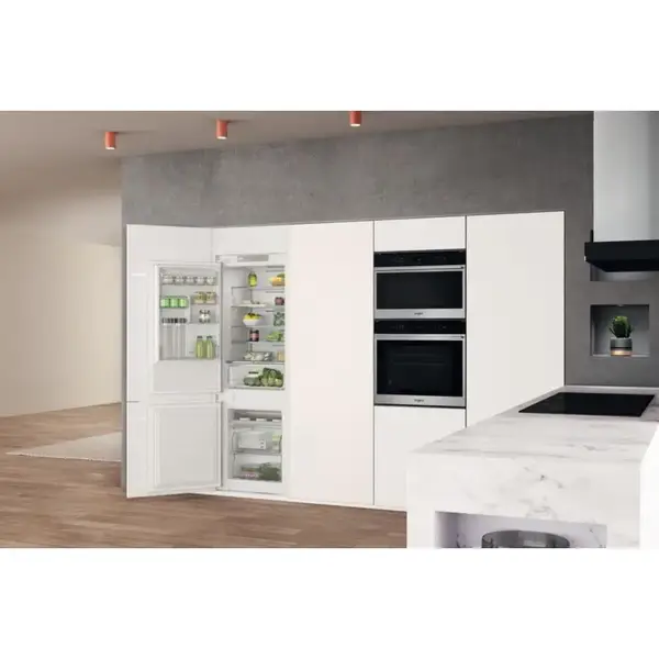 Холодильник з морозильною камерою Whirlpool WHC18 T311