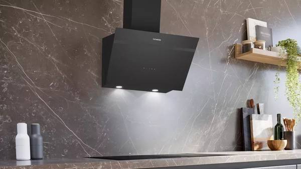 Витяжка похила Siemens LC66KPJ60T