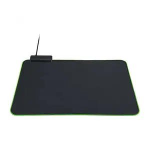 Коврик для мыши Razer Goliathus CHROMA (RZ02-02500100-R3M1) Коврик для мыши Razer Goliathus CHROMA (RZ02-02500100-R3M1)