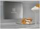 Холодильник з морозильною камерою Electrolux ENP7TD75S