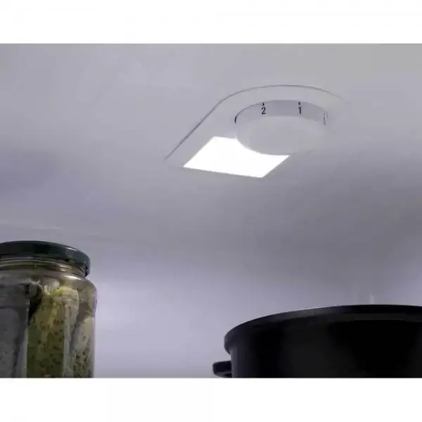 Холодильник з морозильною камерою Beko RCSA270K20W