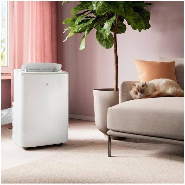 Мобільний кондиціонер Electrolux ChillFlex Pro EXP26U339HW