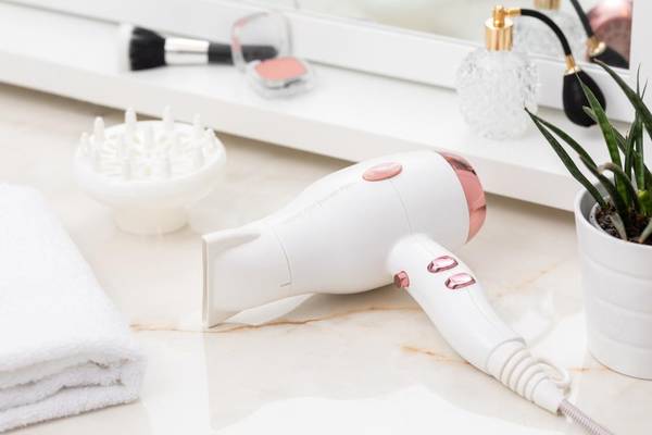 Фен SENCOR SHD 8100GD