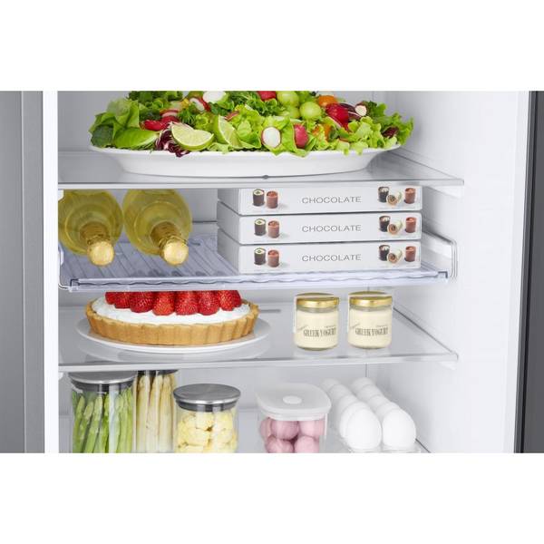 Холодильник з морозильною камерою Samsung RB38C679EB1/UA