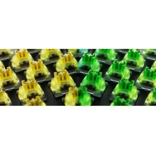 Клавіатура Razer BlackWidow V4 (RZ03-04690100-R3M1)