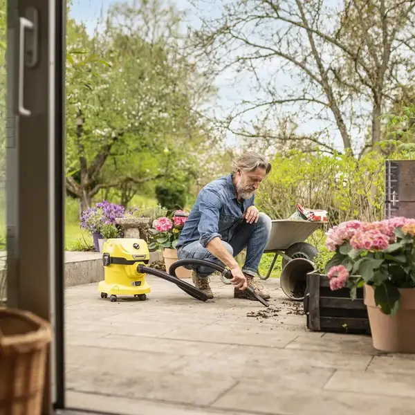 Професійний пилосос Karcher WD 2-18 (1.628-500.0)