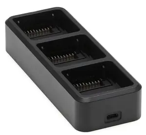 Зарядний пристрій DJI Mavic 3 Series 100W Battery Charging Hub (CP.EN.00000422.01) Зарядний пристрій DJI Mavic 3 Series 100W Battery Charging Hub (CP.EN.00000422.01)