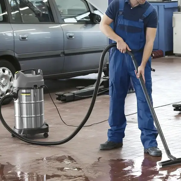 Професійний пилосос Karcher NT 38/1 Me Classic (1.428-538.0)