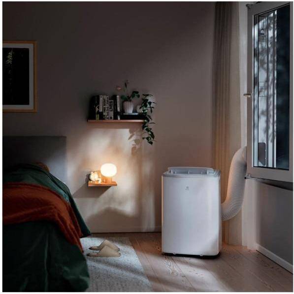 Мобільний кондиціонер Electrolux ChillFlex Pro EXP26U339HW