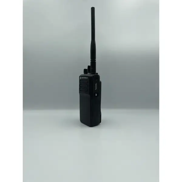 Професійна портативна рація Motorola DP 4400E VHF