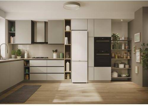 Холодильник з морозильною камерою Candy CNCQ2T518EW