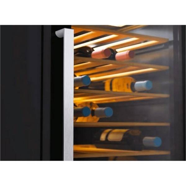 Винна шафа Candy CWC154EEL/NF