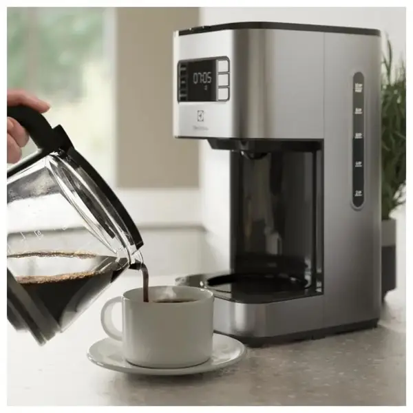 Крапельна кавоварка Electrolux E5CM1-6ST
