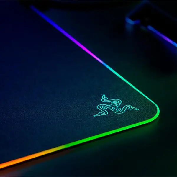 Килимок для миші Razer Firefly V2 (RZ02-03020100-R3M1)