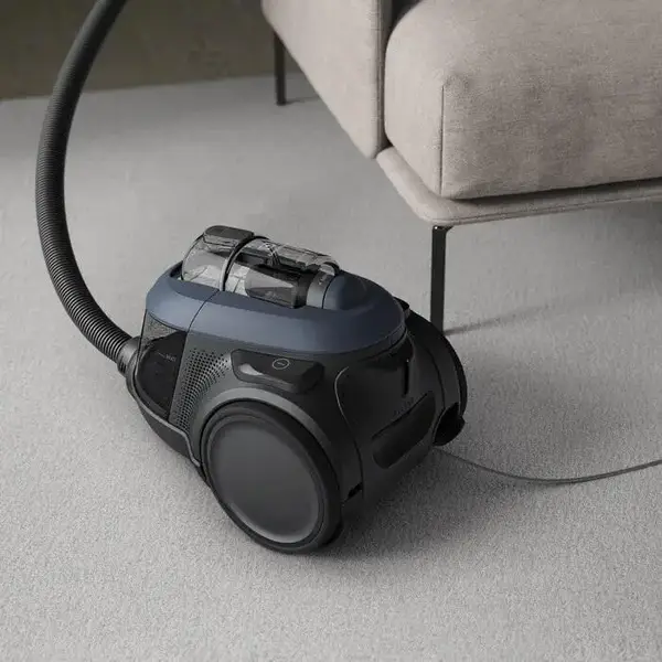 Пилосос безмішковий Electrolux EL61C3DB