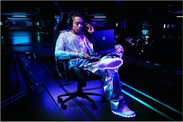 Ноутбук Acer Predator Helios Neo 16 AI PHN16-73-70H9 Abyssal Black (NH.QX5EU.001)