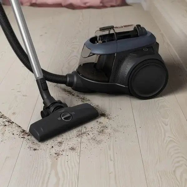 Пилосос безмішковий Electrolux EL61C3DB