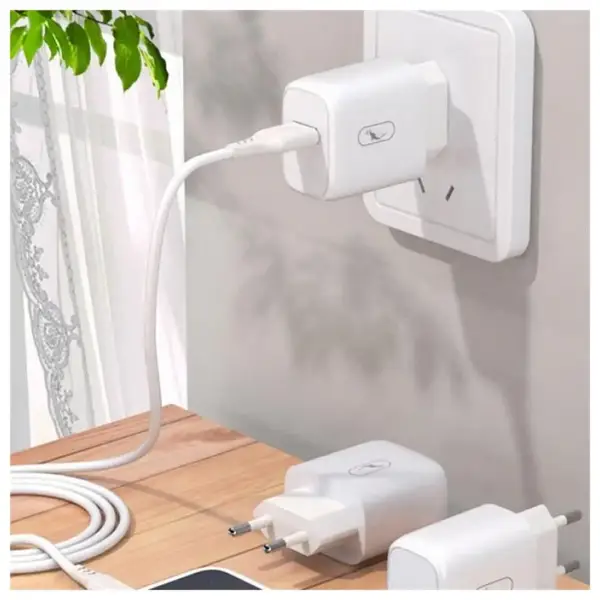 Мережевий зарядний пристрій SkyDolphin SC22EL White + Lightning (MZP-000158)