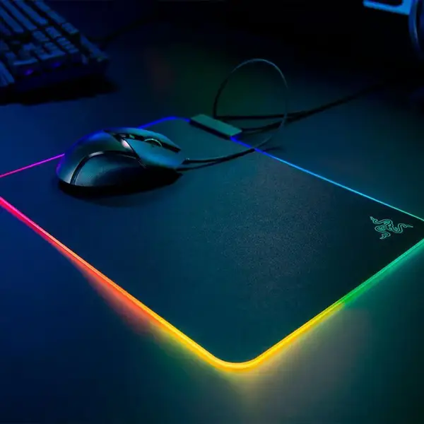 Килимок для миші Razer Firefly V2 (RZ02-03020100-R3M1)
