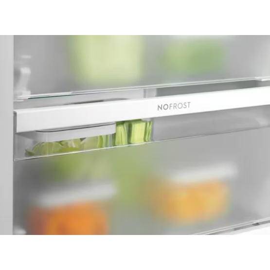 Морозильна камера Electrolux EUN7NE18S