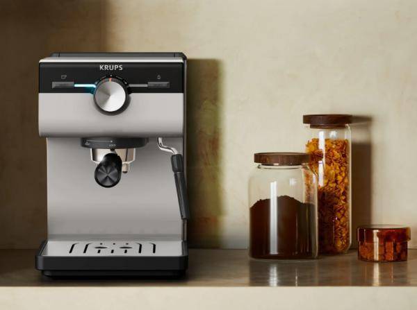 Рожковая кофеварка эспрессо Krups Authentic C40 XP381B10
