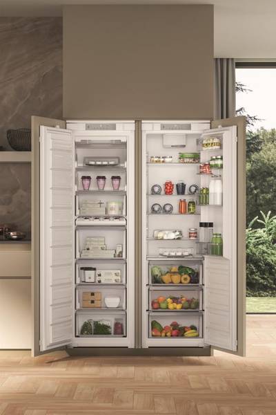 Холодильна камера Whirlpool WHSD18A013C1