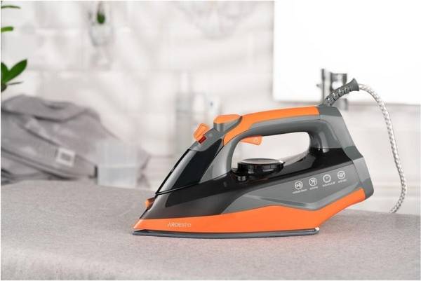 Праска з парою Ardesto IR-C2233-GR